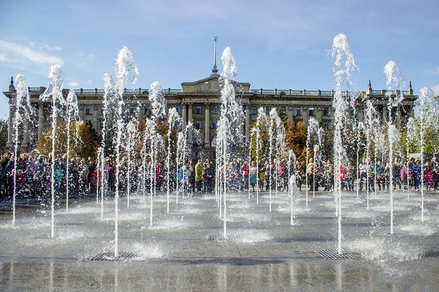 public fountain for the city plaza fountain in the city plaza