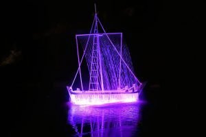 Floating Fountain Fluid Sails