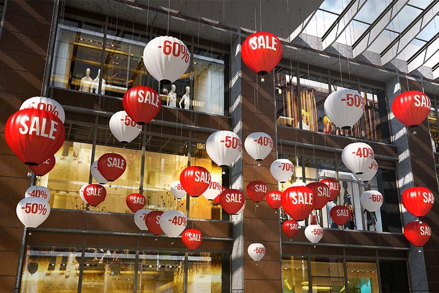 kinetic SALE balloon installation in Miami shopping mall atrium