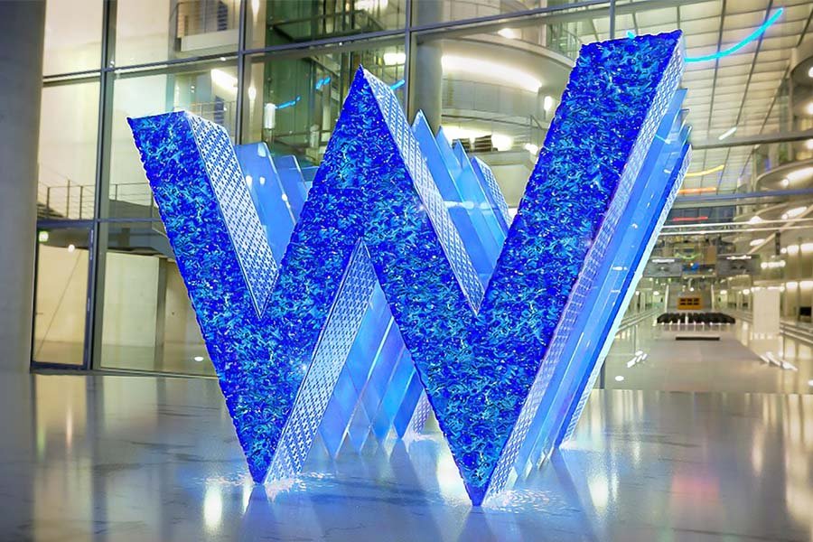 branded hotel sculpture sign