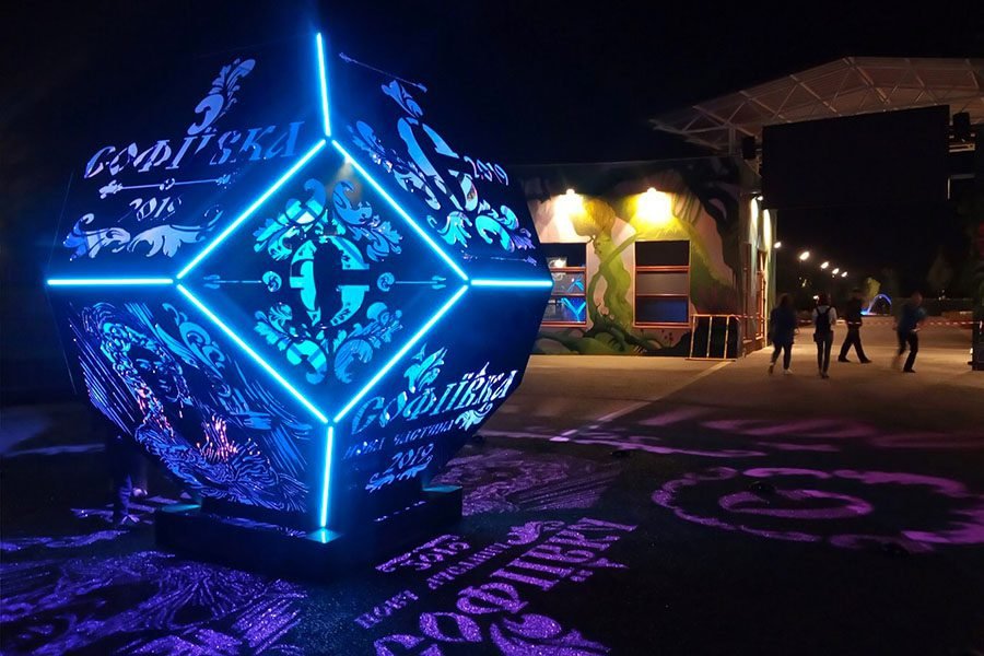 glowing LED cube installation projecting decorative patterns